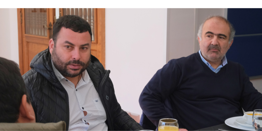 CChCChillan's tweet photo. Con el objetivo de impulsar la colaboración entre el sector público y privado, el Comité de Obras de nuestra sede se reunió con el alcalde de Bulnes, Guillermo Yerber, para abordar los distintos desafíos que se tienen en materia de infraestuctura en la comuna. https://t.co/Ec4utxTRJM