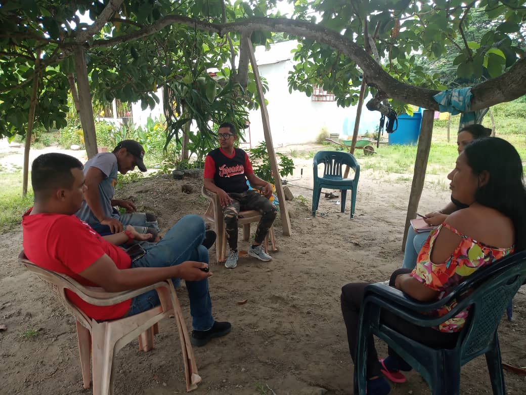 GolEricMRT's tweet photo. Con gran Alegría nos fuimos a visitar a nuestros hermanos del Mcp Bolivar y Mcp Rafael Rangel para orientar la tarea del 
1*+TUPAMARO de la segunda Avanzada, fortaleciendo lo Organizativo y preparándonos para el día del Niño 

"¡TUPAMARO somos todos, 

#BastaDeCinismoYankee https://t.co/KVnfL0Bczg