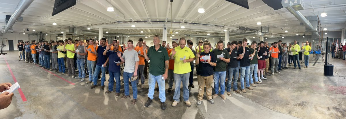 Today we welcomed 114 (‼️) new members of Plumbers & Steamfitters Local 33! We look forward to supporting them, helping them advance in their careers, and continuing to grow our proud union! 

#iowaskilledtrades #iowaconstruction #iowaworkforce #newmemberorientation @UAPipeTrades