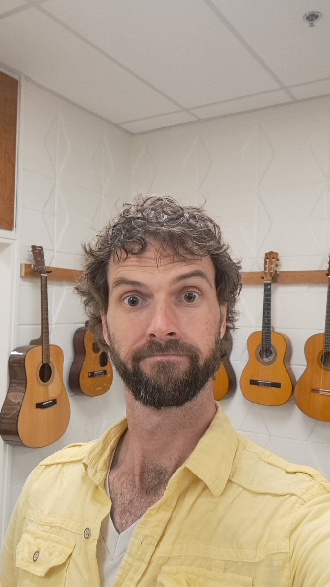 StevesMusicRoom's tweet image. A successful end to the 2022-23 school year. And I'm not even one bit tired or exhausted...
#teachertired #musiced