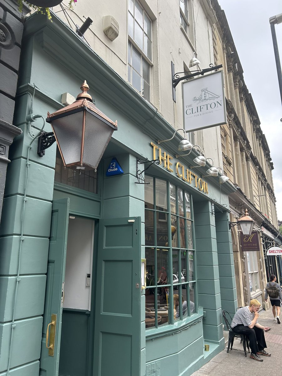 TheClifton_BS8's tweet photo. Getting opening ready 😊 #bristol #bristolfood #bristolpub #newpub #cliftonpub #clifton #supportlocal #localpub #diningpub https://t.co/tofZwtJADh