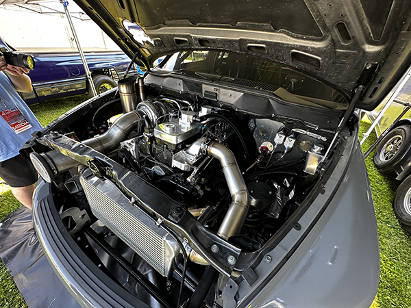 EngineBuildMag's tweet photo. This Maverick Diesel 6.7L Cummins has a built bottom-end from LinCo Diesel Performance and includes a number of upgrades that make it a perfect runner for the 5.90 Index Class. #dieseloftheweek is sponsored by @AMSOILINC.
https://t.co/vx9CUP7ENE https://t.co/4vuADNKlsq
