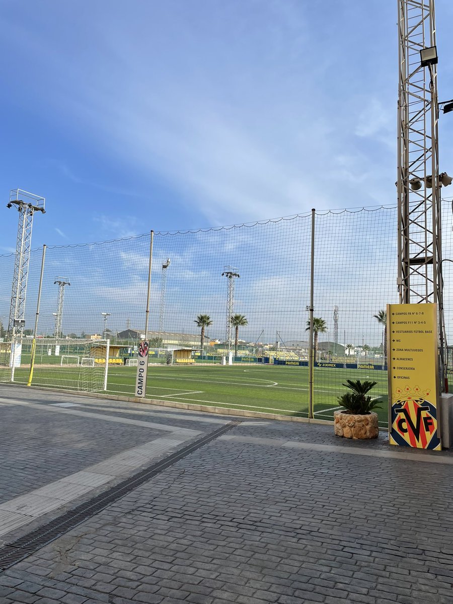 UcvFootball's tweet photo. ⏰TIC TAC TIC TAC⏰

🚨Últimas 48h para aprovechar el DESCUENTO INSCRIPCIÓN TEMPRANA🚨

A que estás esperando ⁉️🤔

Reserva tu plaza para la 5a edición #MIMEVR y crece de la mano de los mejores profesionales ⚽️

Para más información no dudes en contactarnos 📩 https://t.co/HVloTpy40F