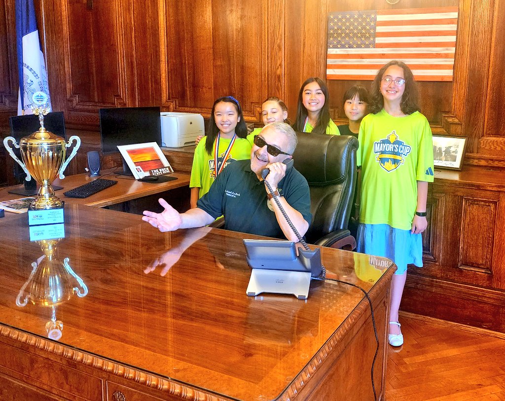 Thank you @SIBPVito for taking the time to acknowledge our Minecraft champions from @PS58RSSColumbia and their amazing teacher @StaciBalice @AnnaliseKnudson @LamorteMike @MrLuisiSSC58 @DrMarionWilson @minecraftedu3 @MattTaylorLoL