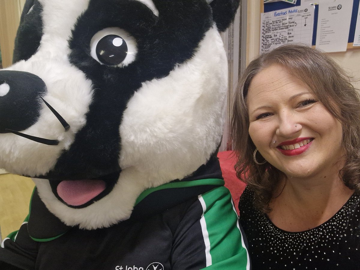 Tonight was a story of two halves. The first spent celebrating the fabulous Badgers at 'The Berties'. I got to dress up and snapped a pic with a VIP. Then a quick drive to Sheffield to say goodbye to a wonderful youth leader, leaving the organisation after 13 years. #MySJADay