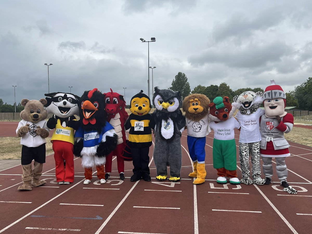 How many Multi-Academy Trusts can say they have this many mascots who are prepared to take on the challenge of a race! 😝 <a href="/BrookHousePri/">BrookHouse</a> <a href="/SybournPriE17/">SybournPriE17</a> <a href="/ThomasGamuelE17/">ThomasGamE17</a> @BarclayPriE10 <a href="/ruskinjuniors/">Ruskin Junior School</a> <a href="/RuskinInfant/">RuskinInfant</a> <a href="/MapleGroveEssex/">MapleGrovePri</a> <a href="/WarwickPrimary/">Warwick Primary</a> <a href="/olympic_primary/">Olympic Primary School</a> <a href="/LionAcTrust/">Lion Academy Trust</a>