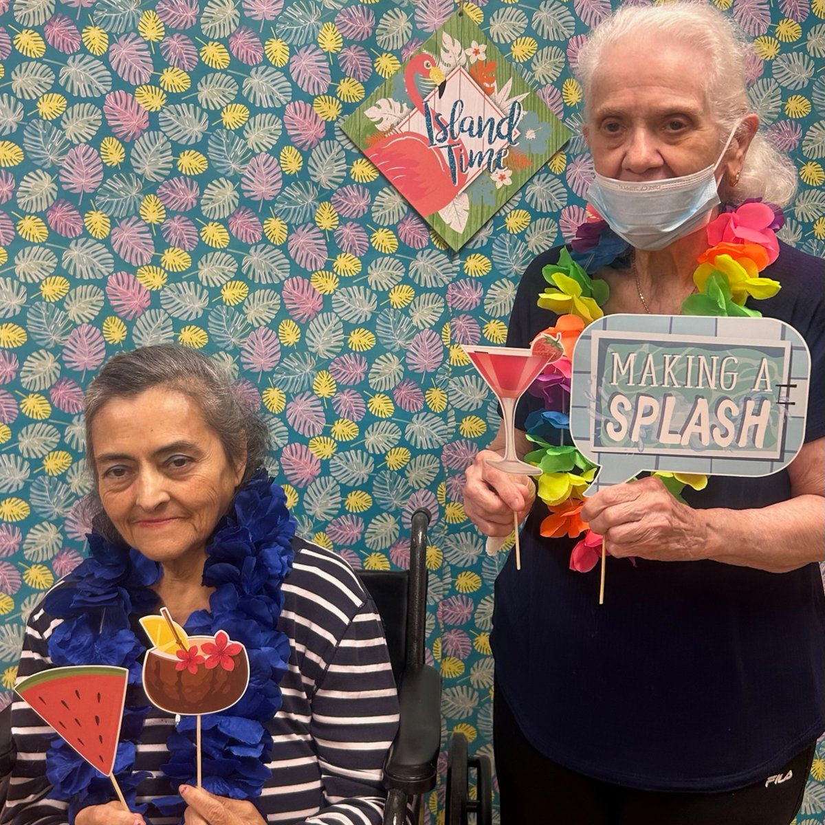The first day of summer coincided with #NationalSelfieDay and Mount Vernon Healthcare Center commemorated accordingly with a summer-themed photo booth.  ☀️ 
#NationalSelfieDay #SummerFun #Healthcare