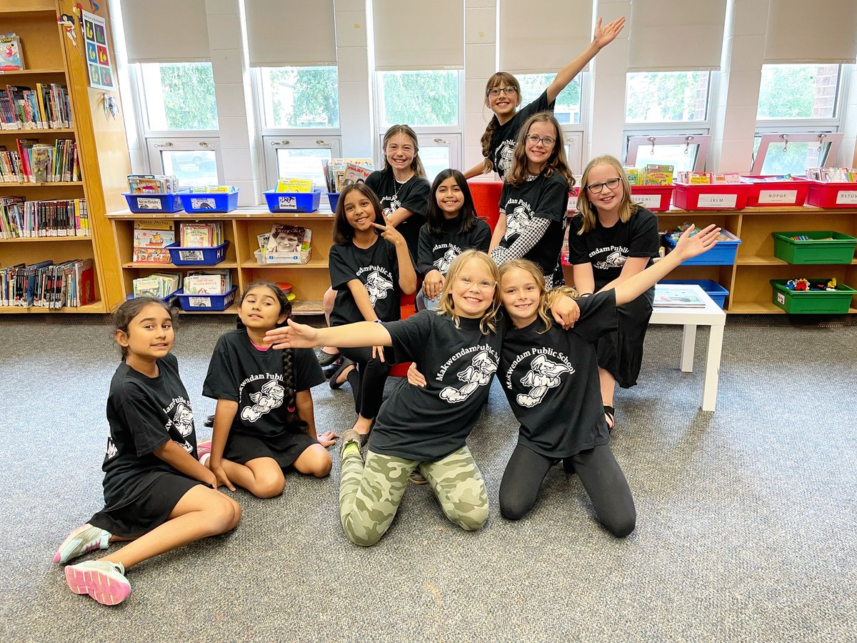 Shoutout to this awesome 👏 team!  The Junior Choir sang at Grad last night and did such a great job! Thank you to all the choir kiddos and families for all of their support this year! 🎼