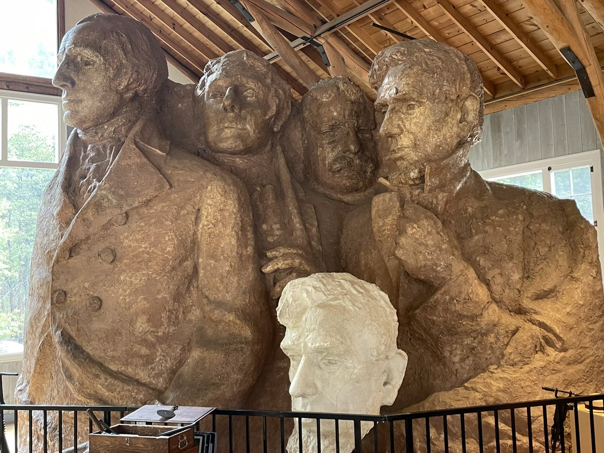 desmonrjackson's tweet photo. Mount Rushmore Memorial https://t.co/W9ZxB2YMNp