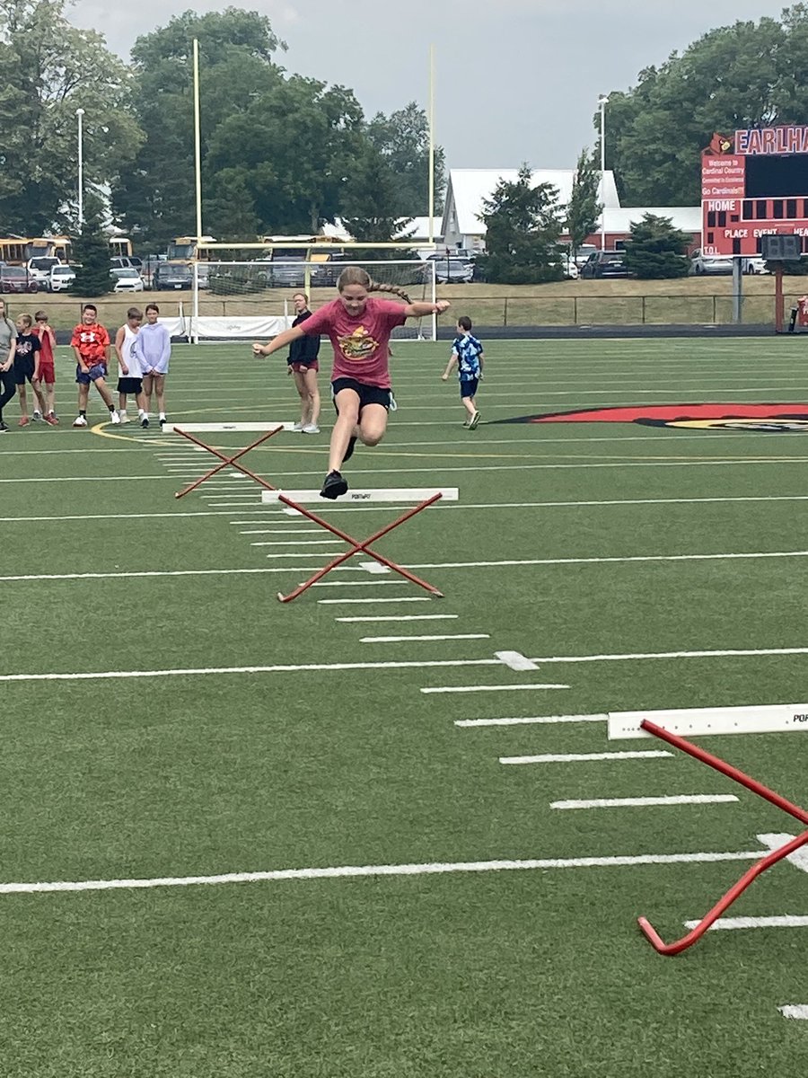Earlham Track&Field tweet media