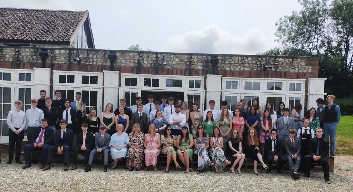 Holyrood Sixth Form tweet media