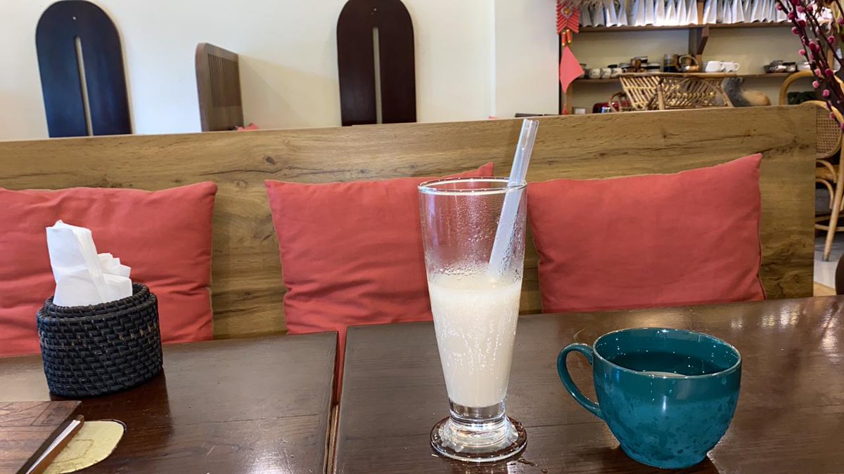 When it seems to hard to continue that is when you should keep on pushing, success doesn't take just great dreams, it takes hard work too.