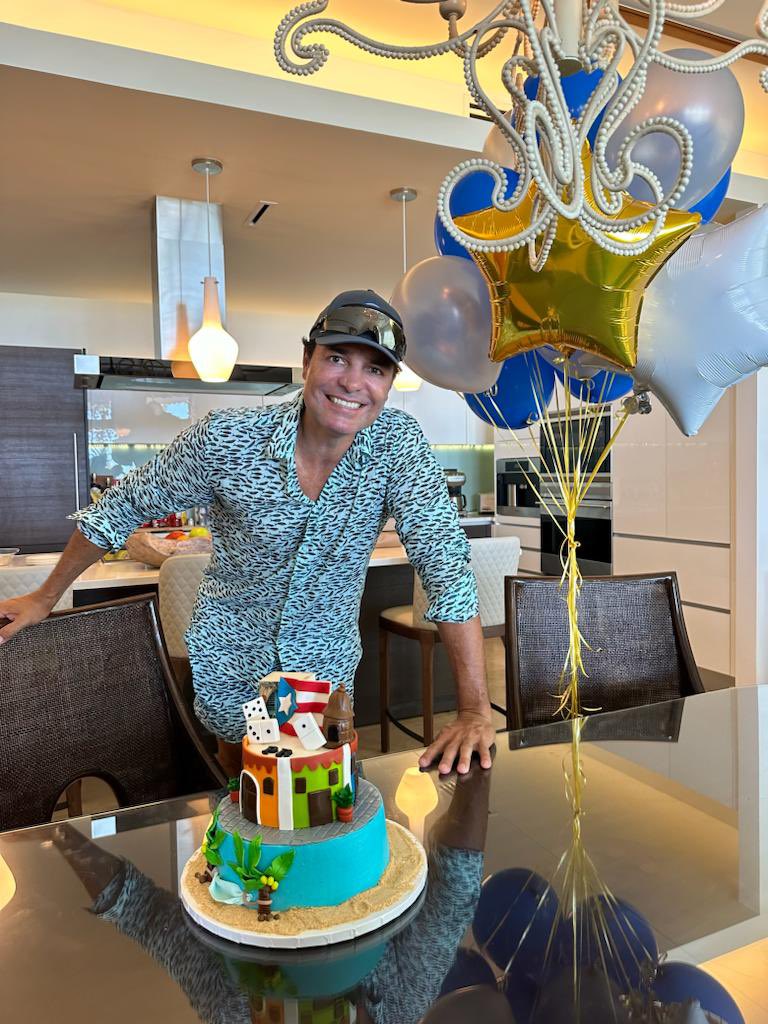 CHAYANNE tweet media