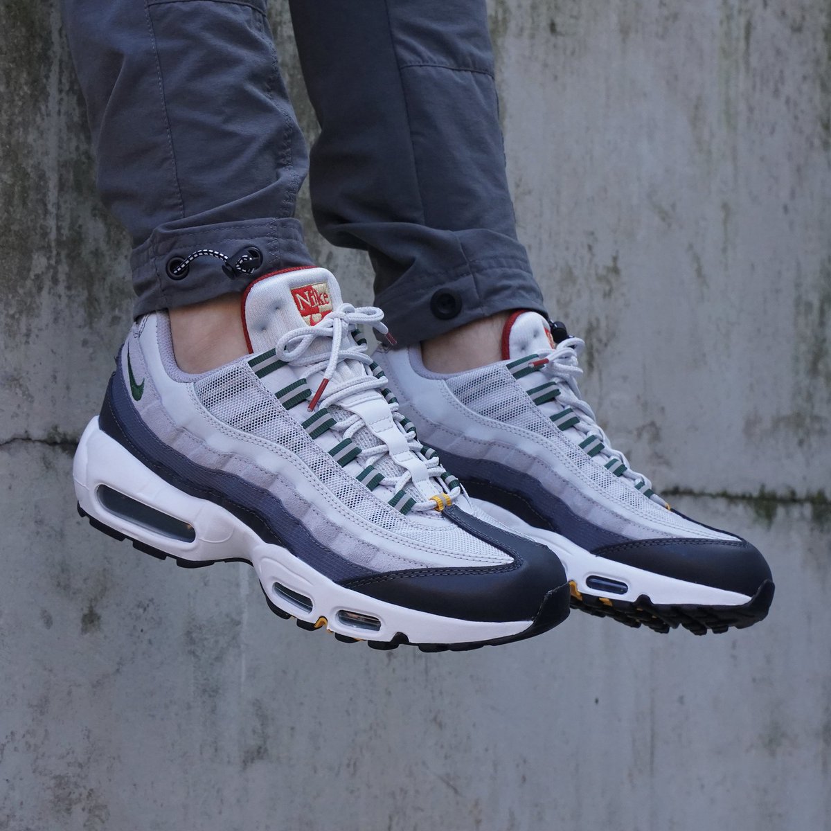 Ad: Nike Air Max 95  display picture 3