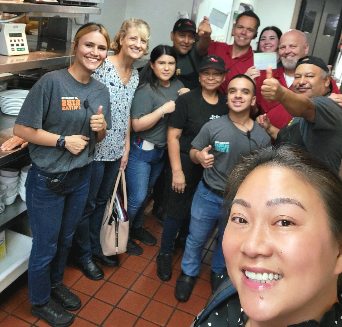 Lisa Willingham (@queenpalpal) on Twitter photo Always great playing restaurants with <a href="/JBarraza6/">Julie Barraza</a> . I am proud of these 2 leaders working through Chilihead Commitments and making their restaurant 1% better everyday! Always great playing restaurants with <a href="/JBarraza6/">Julie Barraza</a> . I am proud of these 2 leaders working through Chilihead Commitments and making their restaurant 1% better everyday!