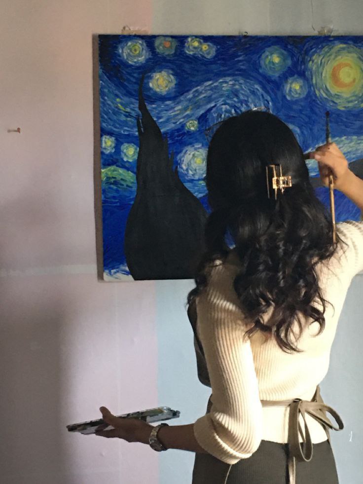 ماذاَ لوَ أخَبرتك إنيّ أخبئ لكِ حباً أعظم مما اظَهره لكِ 🤍🦋