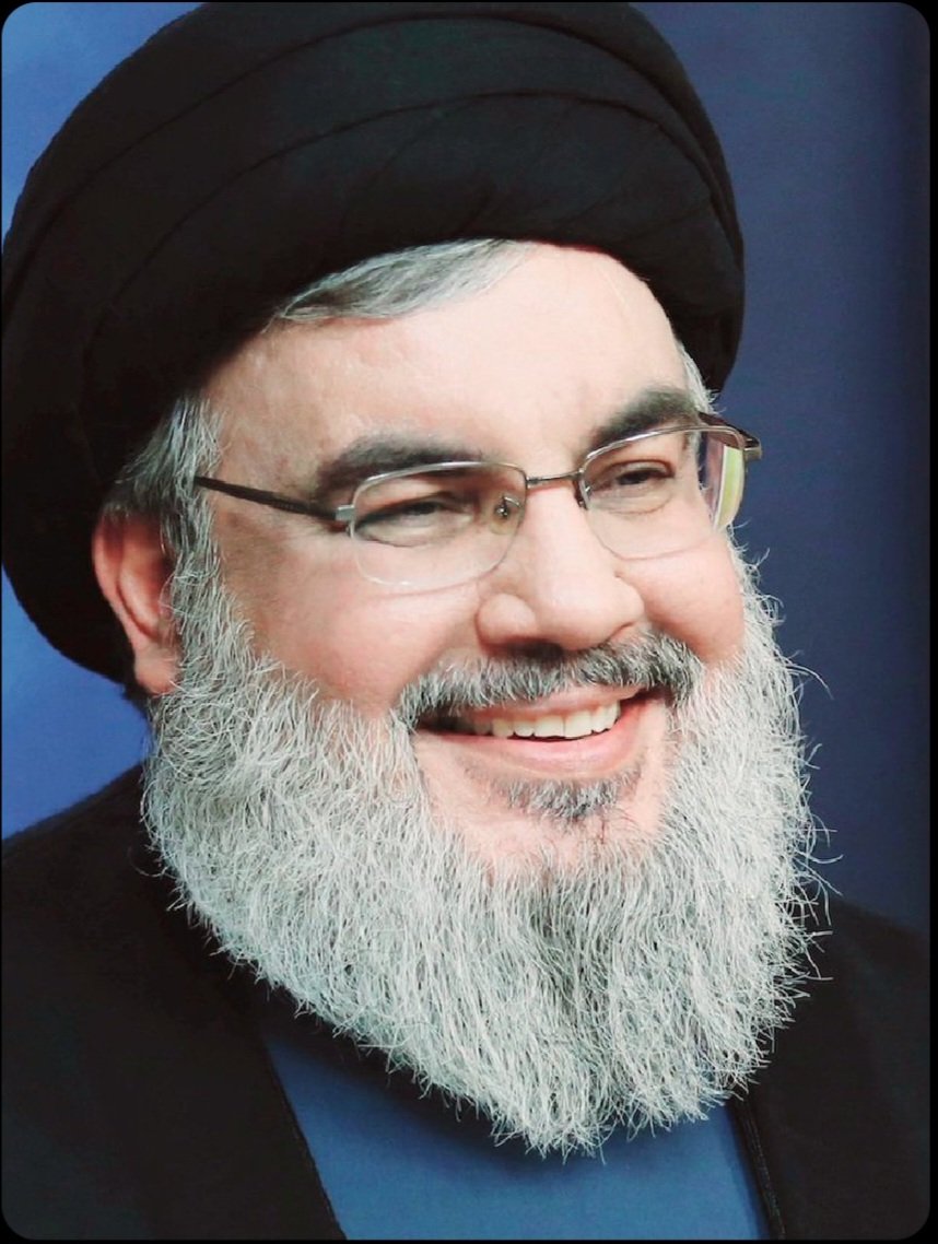 ابتسامتك الامل لنا سيدي .أضحى مبارك لمن قدم ابنه ضحية فوق تراب الوطن .
انت العيد وبك تحلو الأعياد .. دمت لنا نورا يا يوسفنا وناصرنا ..💛💛💛💛💛💛💛💛💛💛💛💛💛💛💛