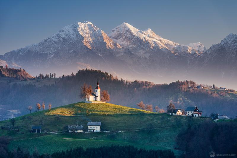 Photography tours in Slovenia 📸

Take beautiful pictures like this on a professional photography tour! 
2024 places now open! Be quick with limited available! 

Book here: conta.cc/3JxrsBH
#photography #slovenia #tourseurope #travel #pictures