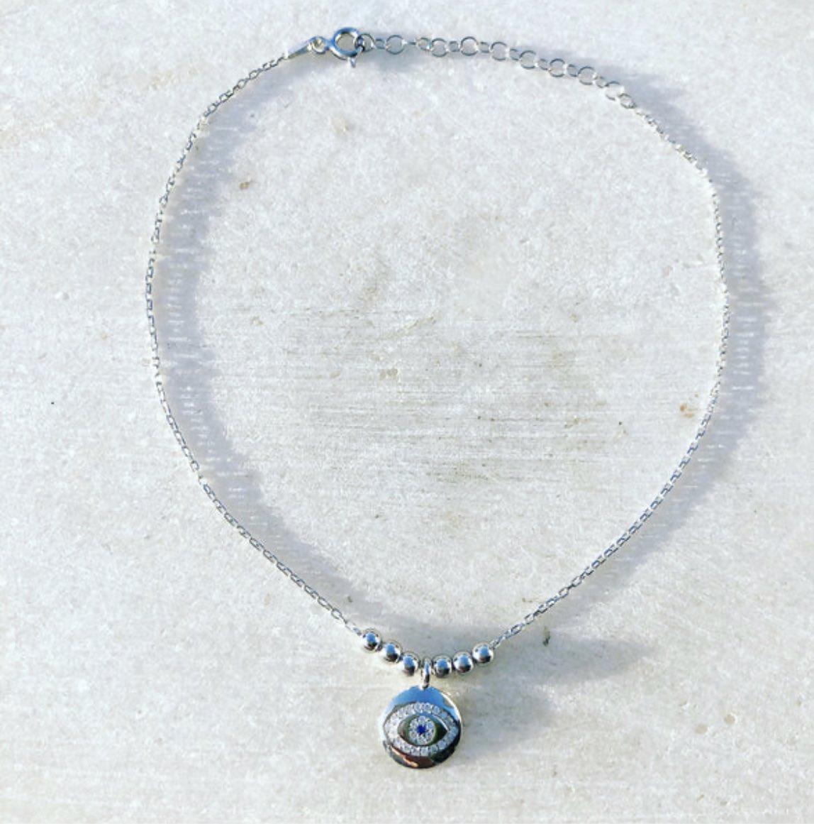 BlueMATI_'s tweet photo. Christy Anklet
Sterling silver eye anklet with beads

Chain length adjustable to 26.5cm

https://t.co/GCBfdpOXzt https://t.co/JNMv2B99TM