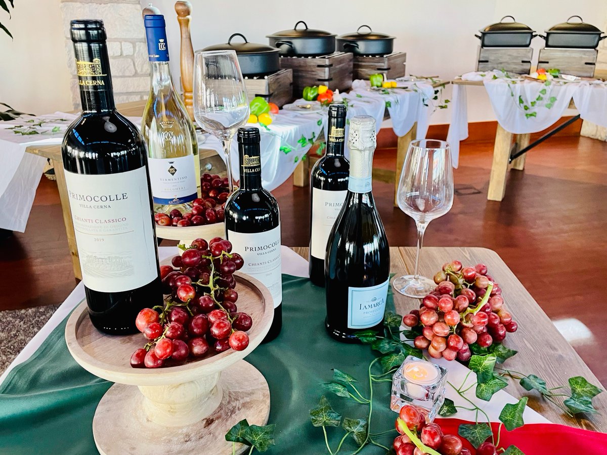 OcotilloGolf's tweet image. That's Amore! Thank you to everyone who joined us for our Summer Dining Series #2! Not to be cheesy, but this Italian Themed buffet was *grate.* We look forward to the next one on July 14! Stay tuned for more details.

#liveconnectplay #arcisgolf