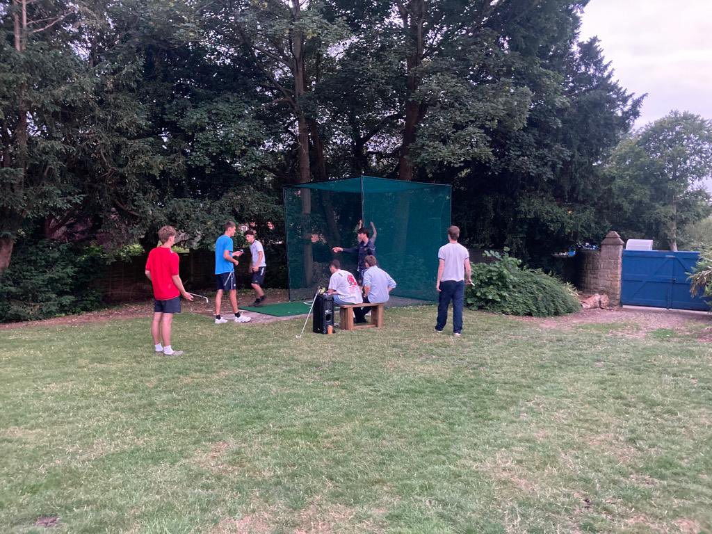 The Lower Sixth have found themselves a new secret hangout…. The Arthur S Golf Centre ⛳️