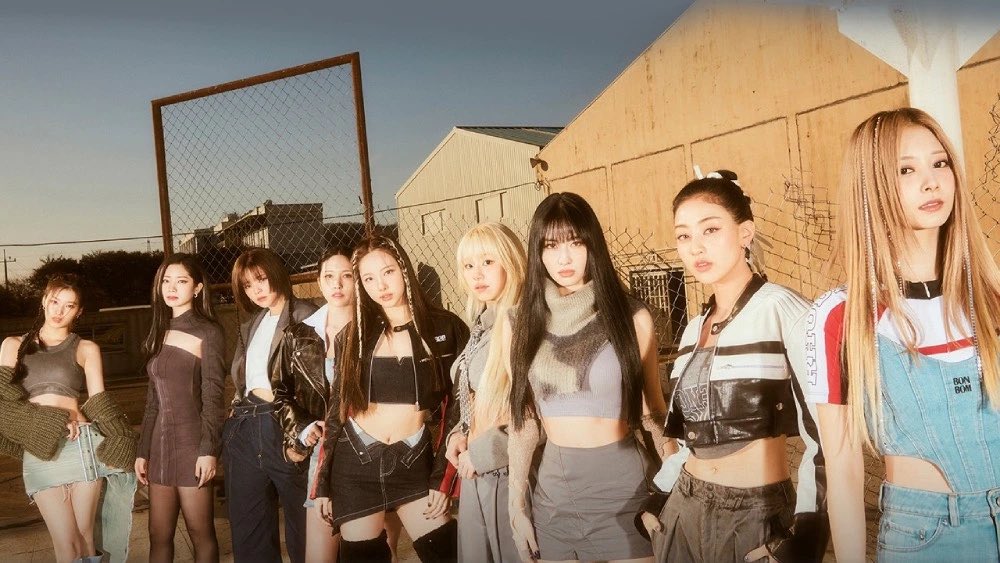 chartdata's tweet photo. Only Korean acts to earn over 5 billion streams in Spotify history:
@BTS_twt 
@BLACKPINK
@JYPETWICE 
@Stray_Kids https://t.co/omZfsg3sXX