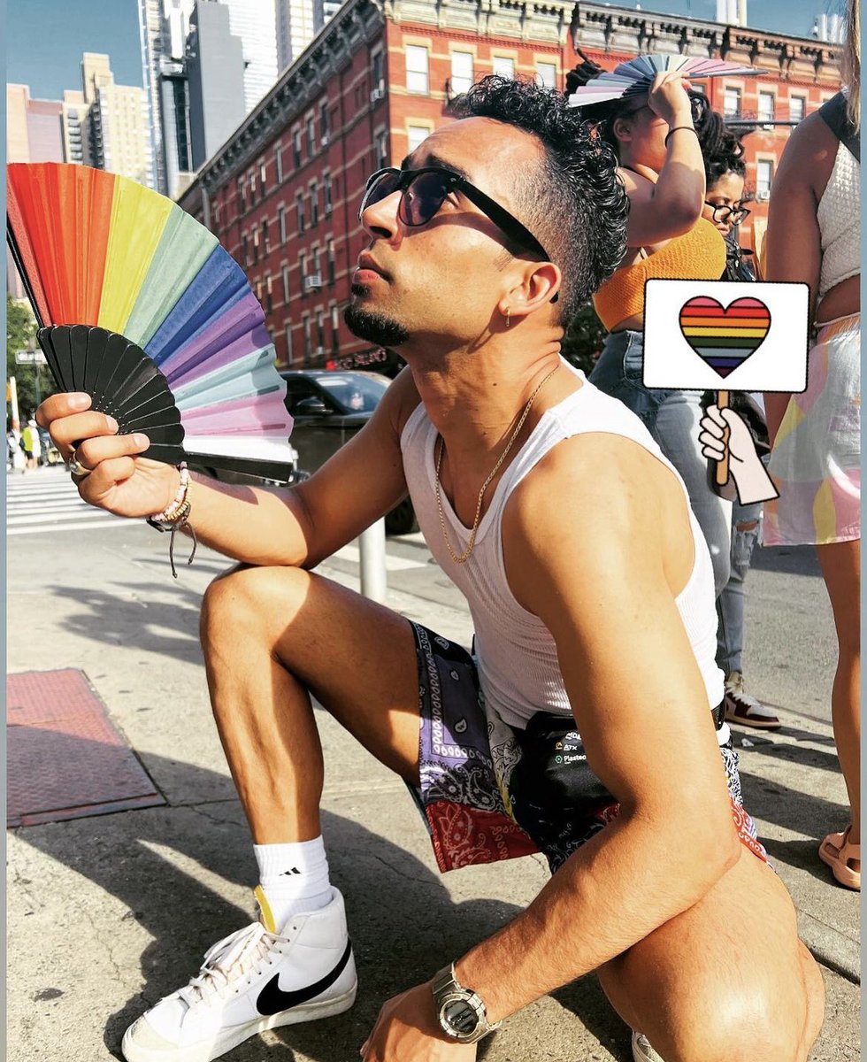 GoAngelGomez's tweet photo. Happy Pride 🌈🌈🌈

#happypridemonth🌈 #happypride #lgbt #lgbtq🌈 #nycpride #proud #loud #loveislove 🏳️‍🌈✨ https://t.co/rj5u6ORprO