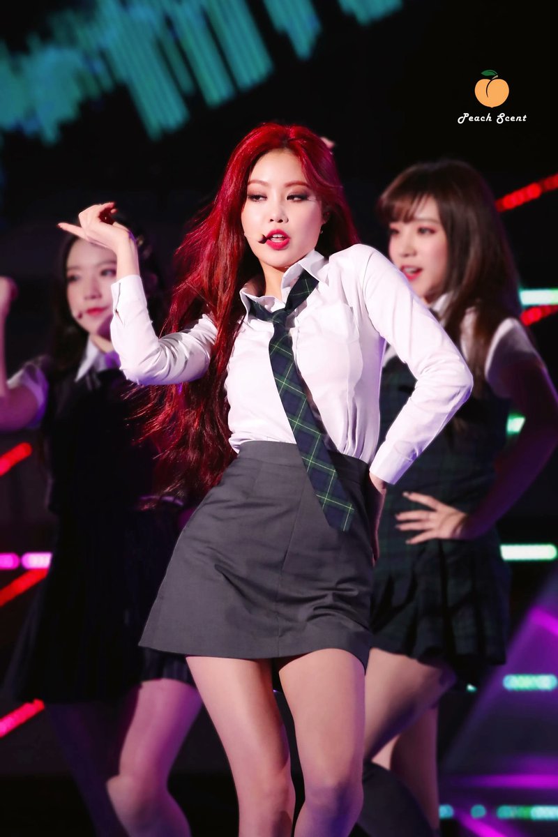 kpopsapphic's tweet photo. https://t.co/UJSFqNDI4Z