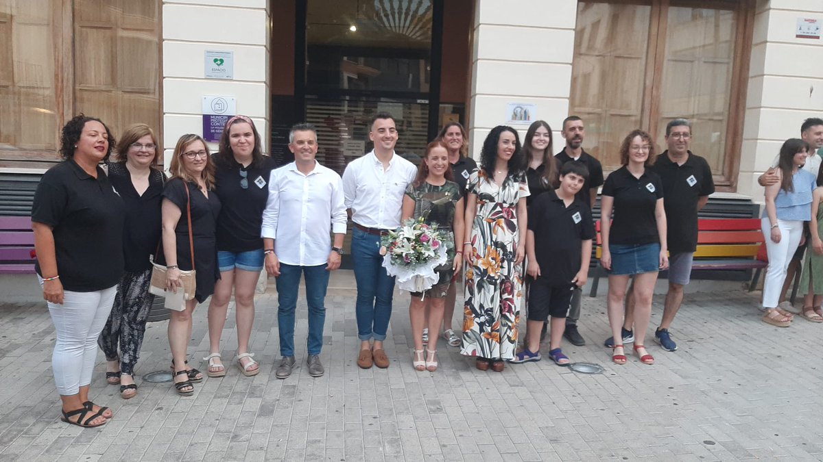 AjunTavernesV's tweet photo. 🎉 Avui, Gemma Altur ha estat exaltada com a #FalleraMajor del poble de Tavernes de la Valldigna! 🌟 Un autèntic referent al món faller i una persona brillant. Enhorabona, Gemma, per aquesta meritòria designació! 💃🔥 #FallaTavernes i felicitats! https://t.co/uXYjYAe1dh