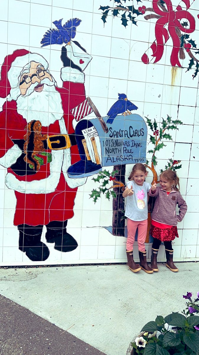 Mary_ElaineJ's tweet photo. We got to see the real Santa at the North Pole! https://t.co/sdS4q2Cjiy