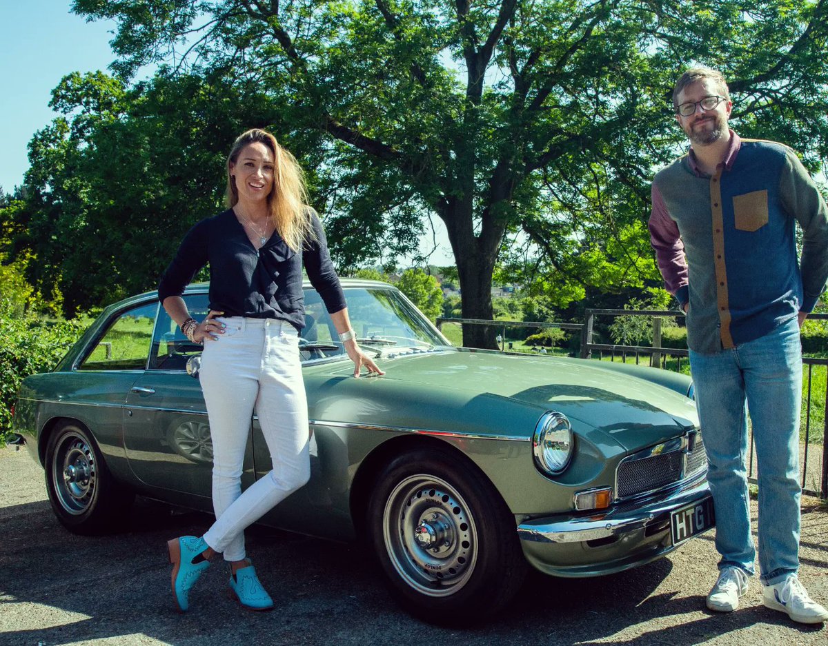 Legouix's tweet photo. NEW EPISODE of 'Show on the Road' has dropped! 🚗🎙️ Loved chatting to @IainDoesJokes 👨‍🎤 

Head to https://t.co/z1FSaOJS60  to listen and please rate, review and subscribe!

Created by @AutoTrader_UK and @Freshairprod 

Beep, beep ⭐🚗 https://t.co/JsKtgC6JQ6