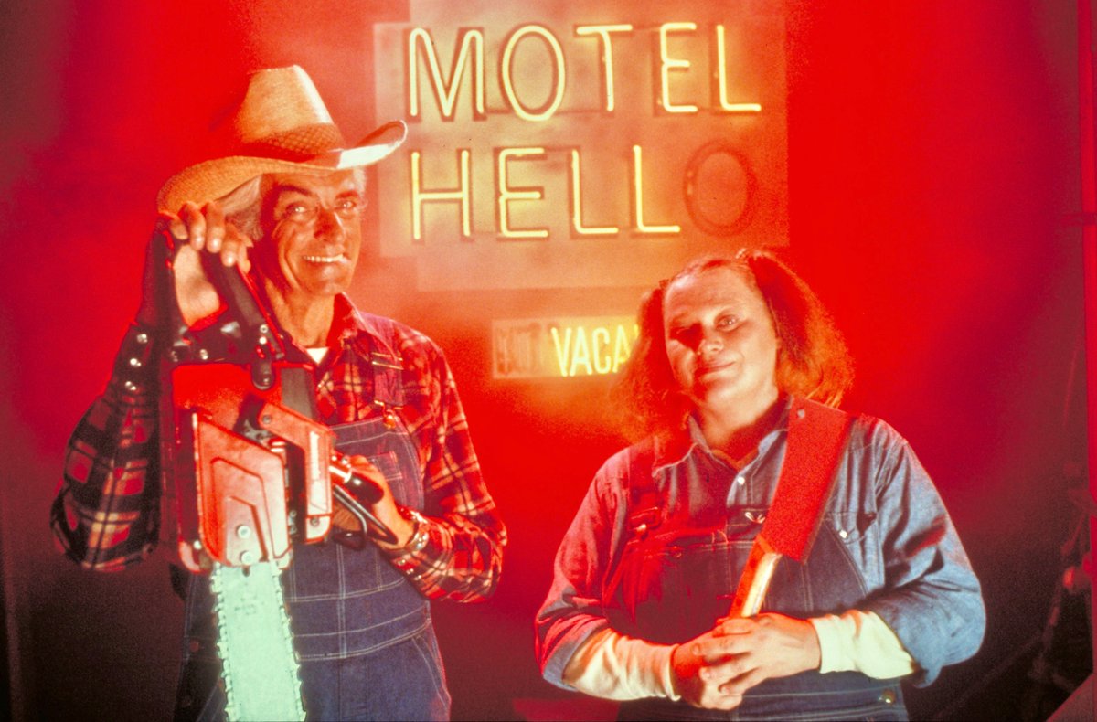 EugWSerra's tweet photo. On October 24, 1980, Motel Hell was released! #MotelHell #RoryCalhoun #PaulLinke #NancyParsons #NinaAxelrod #WolfmanJack #RosanneKaton #MoniqueStPierre #JohnRatzenberger https://t.co/d6pEcECCC8
