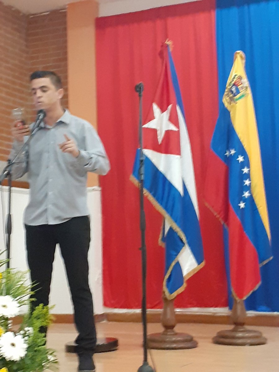 Dagober76504073's tweet photo. Con emoción y orgullo acompañamos al miembro del Buró Nacional UJC, Yaliel Cobo, y a la VMP del MINSAP, Tania Pérez, en hermoso acto de entrega de la Bandera de Honor a la Misión Médica Cubana y Orden Abel Santamaría y Medalla 60 Aniversario a un grupo de jóvenes colaboradores. https://t.co/QrP6jxSAEY
