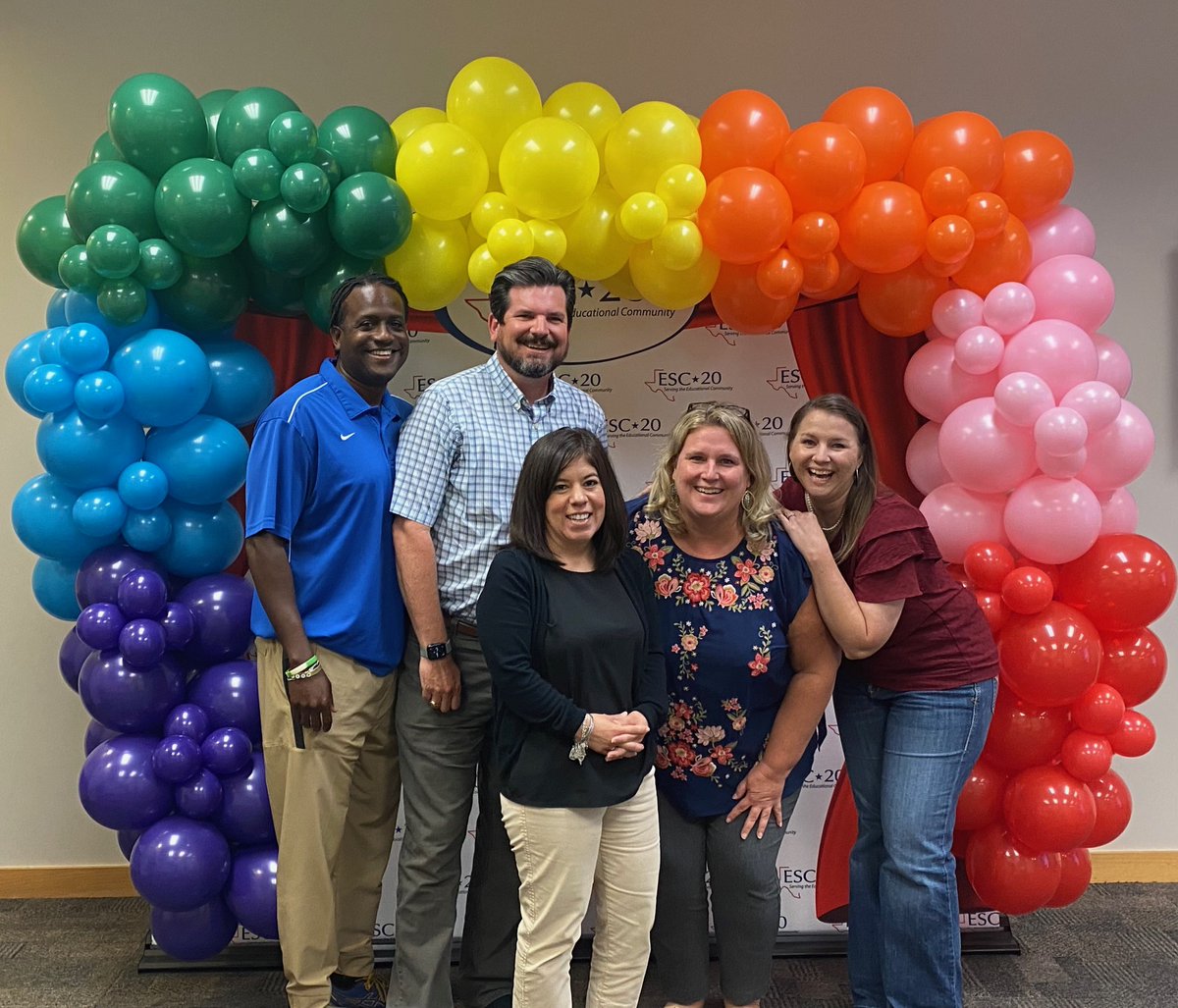 Shoutout to KISD's new Asst Principals - the Fab Five: Joe Davis (HPMS) Aaron Cook (THS) Rose Gonzales (HPMS) Dana Nathanson (DES) and Jennifer Dennison (NES)! They have spent the last two weeks at training getting ready for the upcoming year. Great things are happening at KISD!