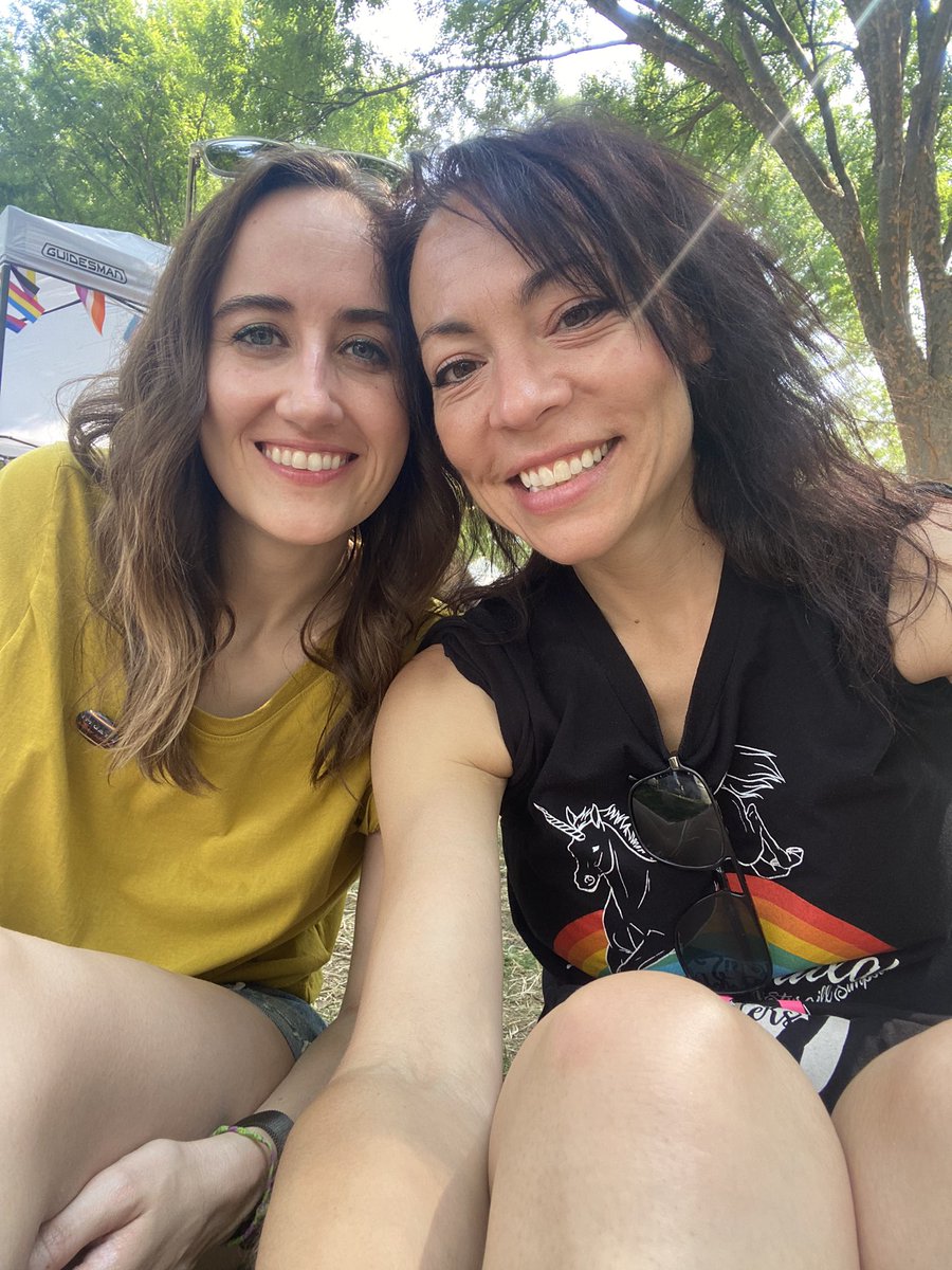 Tamachick's tweet photo. Pride dump. 
FAPtain and first mate.
🏳️‍🌈 https://t.co/YCjZdOAn8K