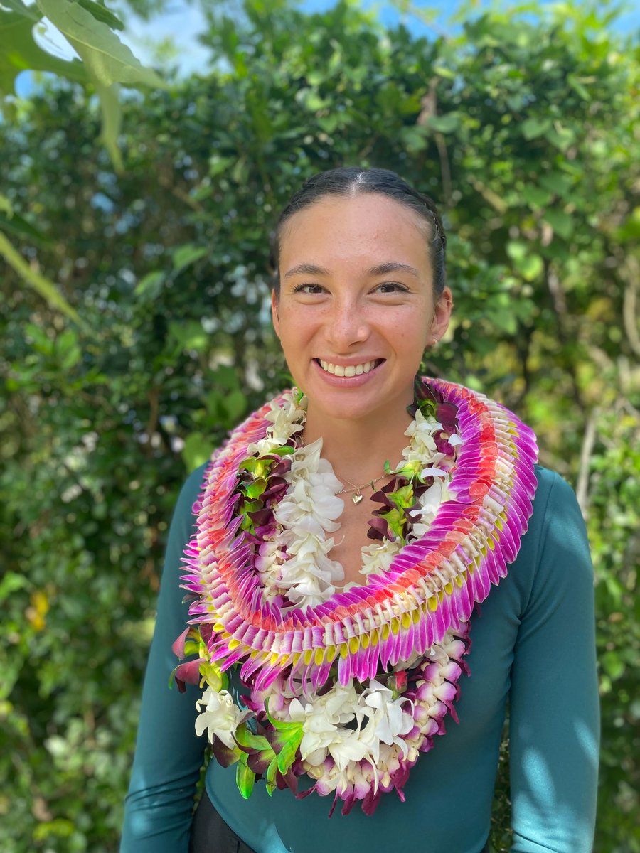 [1/4] We have an amazing cohort of students coming out of our lab this year @MarineSci_HPU! First up, Hanna Mantanona defended her Master's thesis, which is already accepted for publication in @aslo_org's #ASLO_Letters. Look out for exciting results on Raman and coral bleaching!