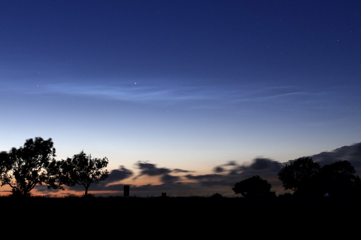 James Akrill - Farmer / Frozen Bubble Photographer (@james_akrill) on Twitter photo The clouds cleared to reveal an evening show of #NoctilucentClouds on the 25th of June. #NLC #nlcnow <a href="/NLCalerts/">Noctilucent Clouds Alerts</a> <a href="/chunder10/">James Rowley-Hill</a> <a href="/cogie_s/">Cogie's Aurora's</a> <a href="/LincsSkies/">Lincolnshire Skies</a> <a href="/simon_weather/">Simon's Weather Photography</a> <a href="/SnowbieWx/">Sryan Bruen</a> <a href="/saloplarus/">Tom Lowe</a> <a href="/andy_stones/">andy stones</a> <a href="/196photo/">David Walster</a> <a href="/LividLFC/">๐ Noel Blaney ๐</a> The clouds cleared to reveal an evening show of #NoctilucentClouds on the 25th of June. #NLC #nlcnow <a href="/NLCalerts/">Noctilucent Clouds Alerts</a> <a href="/chunder10/">James Rowley-Hill</a> <a href="/cogie_s/">Cogie's Aurora's</a> <a href="/LincsSkies/">Lincolnshire Skies</a> <a href="/simon_weather/">Simon's Weather Photography</a> <a href="/SnowbieWx/">Sryan Bruen</a> <a href="/saloplarus/">Tom Lowe</a> <a href="/andy_stones/">andy stones</a> <a href="/196photo/">David Walster</a> <a href="/LividLFC/">๐ Noel Blaney ๐</a>