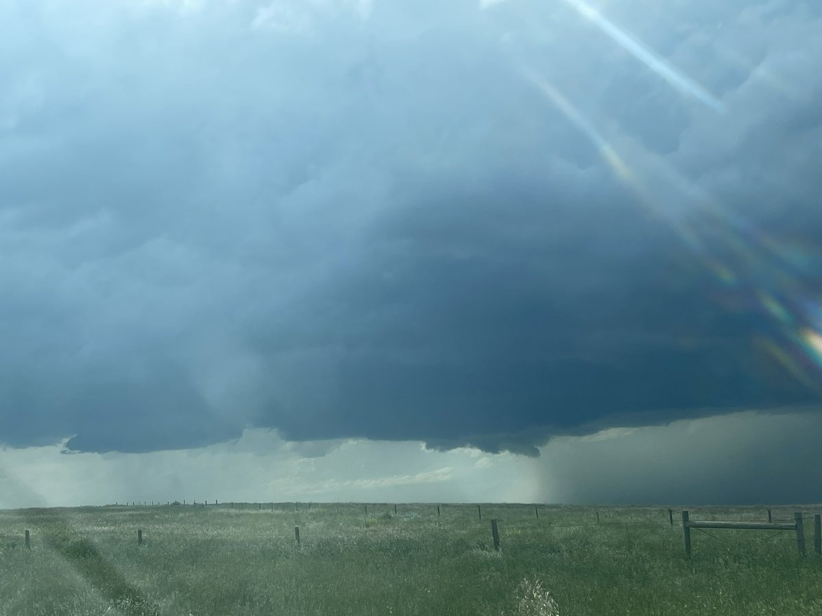 SE Wyoming storm finally breaking the cap #WYwx