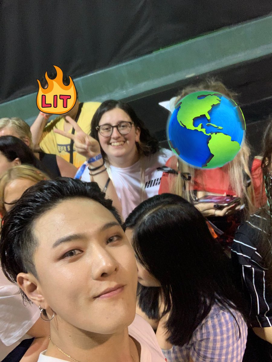also what the fk
#iKON_TAKEOFFinEUROPE 
#iKON_TAKEOFFinFLORENCE