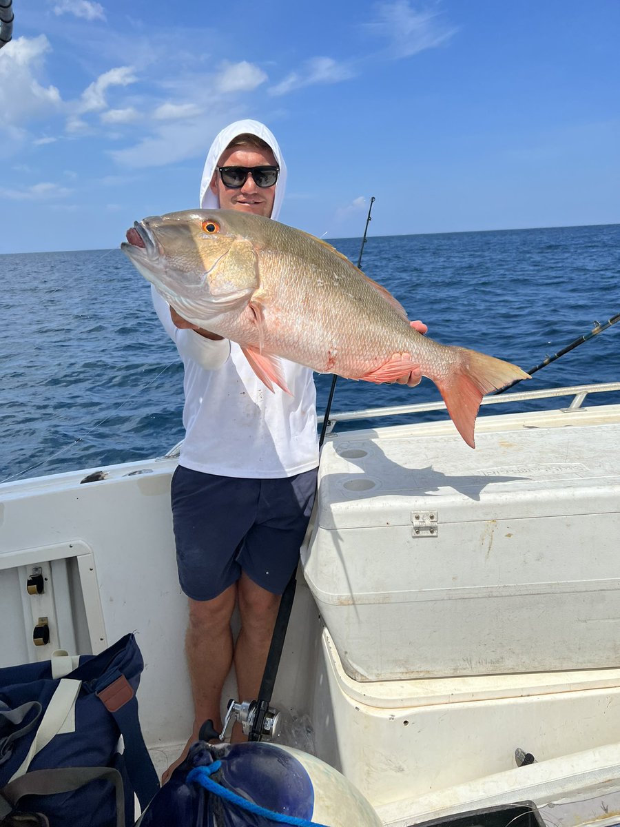 ianheinischmma's tweet photo. 100x’ed my fridge, now it’s time to 100x my wallet! Be back at it again hard tomorrow! #Stayblessed #Fishing #limitedout #Snapper #Florida 🎣 https://t.co/UwzIDtPvKV