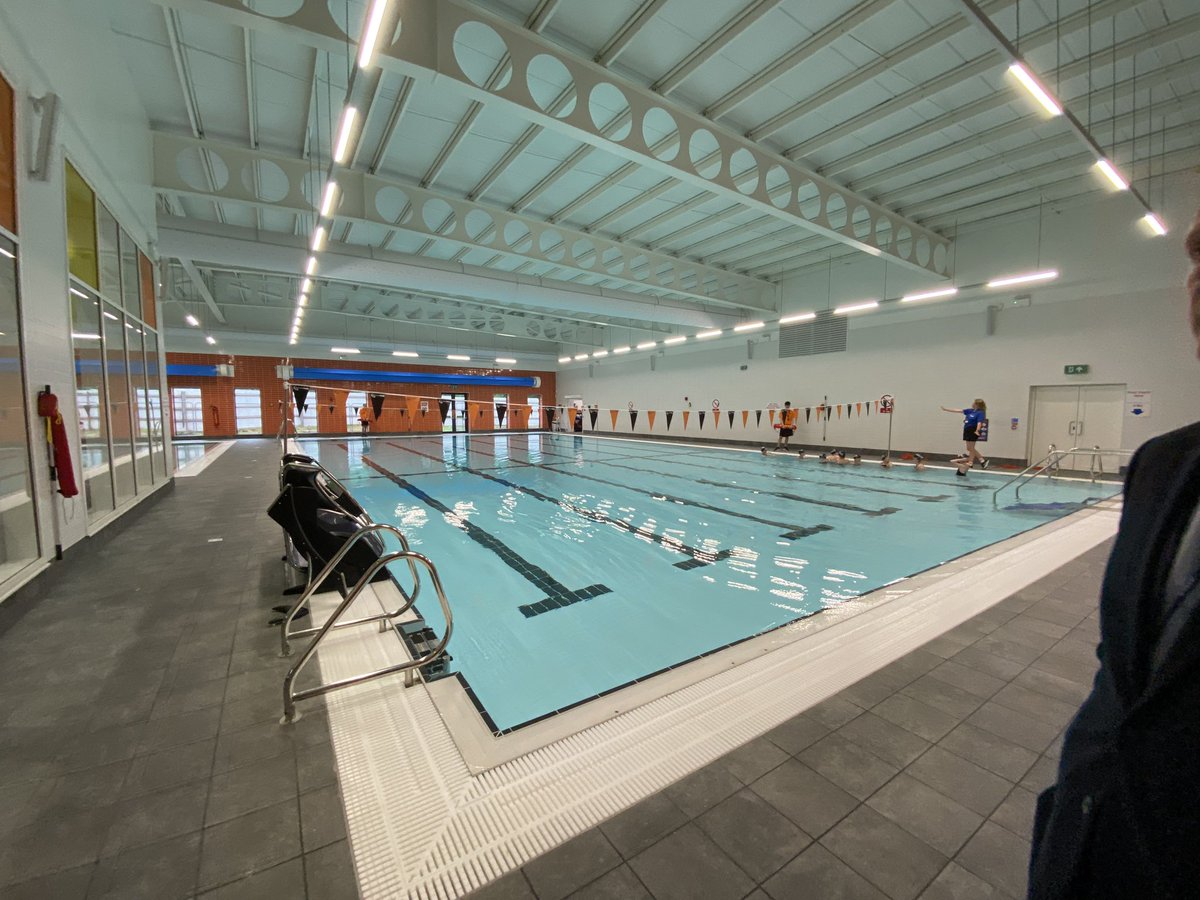 Very privileged to be asked to make the first splash in the pool at the new leisure centre today #goteamquinta