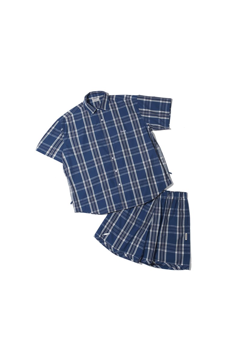 The Summer Blues.

Add this co-ord to your warm weather wardrobe today using the link in bio. 

Note: Available in Asia only. 
.
.
.
#publishbrand #menscoord #mensmatchingset #mensbuttonup #beachfit