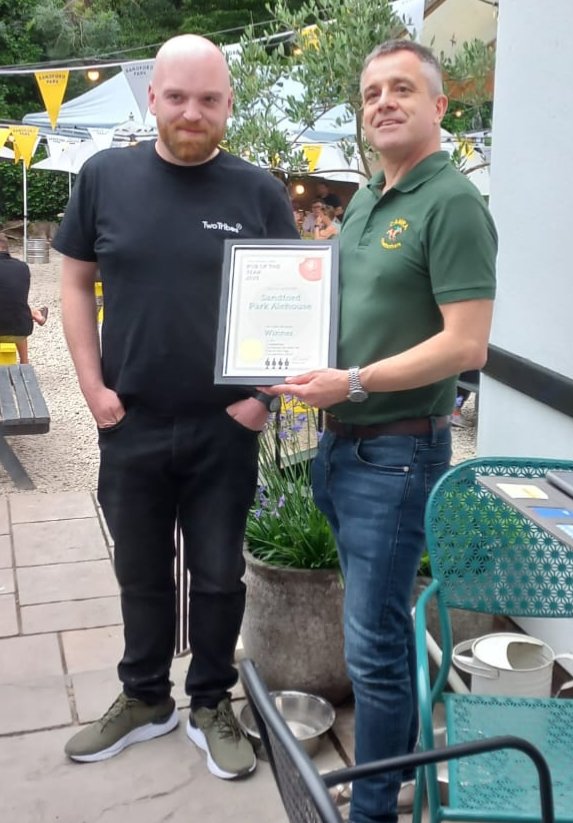 Congratulations to Ben and all at the Sandford Park Alehouse who tonight received the 2023 Cheltenham Pub of the Year award