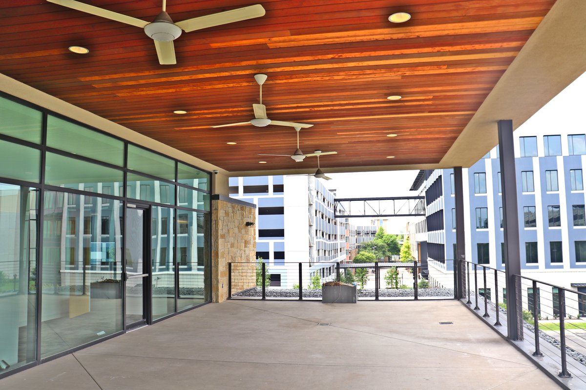 MetroBuilt's tweet photo. Thatโs a wrap at 4700 Mueller Blvd for WGI! Congrats to our Austin team! From design with Studio8 Architects to completion, METRO was dedicated to bringing our industry leading client's vision to life. #METROBuilt #BuildingSomethingBetter #AustinConstruction #DestinationAustin https://t.co/8lx5L41G7s