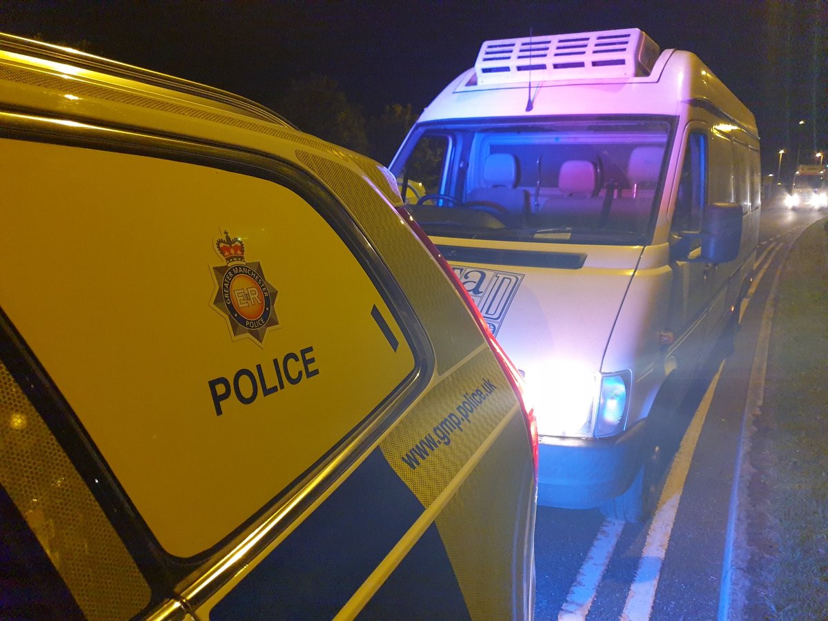 gmptraffic's tweet photo. This Volkswagen Crafter was sighted by #ME28  on the M60 veering between lanes. With the aid of #ME48 and #RPTF the vehicle was brought off the motorway at J21 M62. The driver blew 138 at the roadside! Arrested drink drive! @NWmwaypolice https://t.co/ds58Mrzv5y