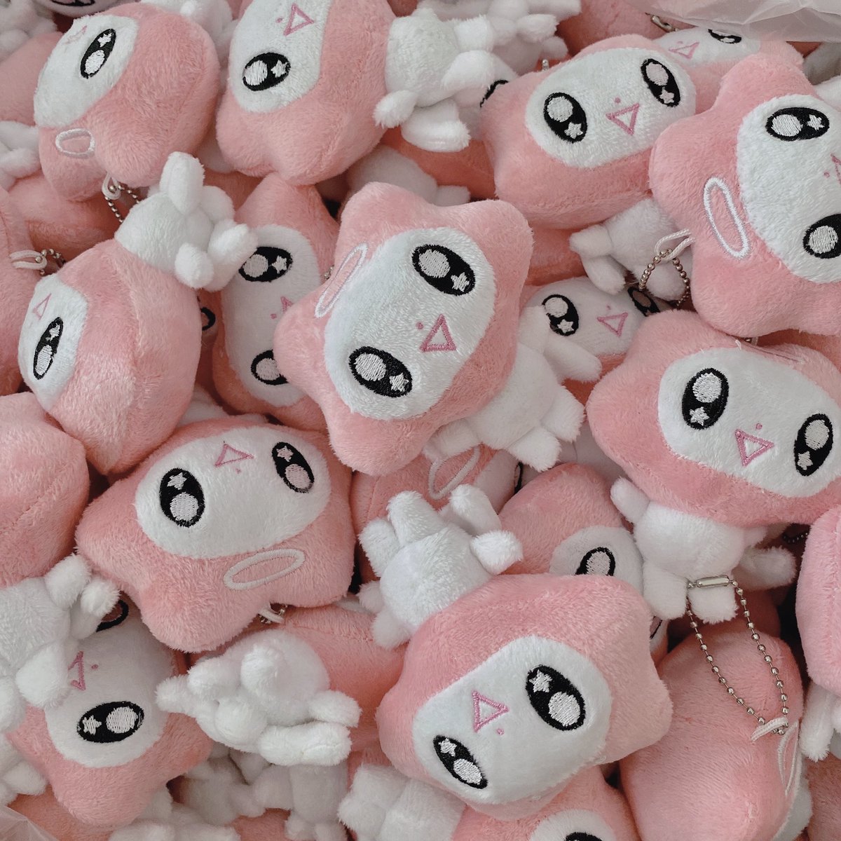 didn't add them to my AX catalog since i thought they would arrive late but i'm going to bring some little guys