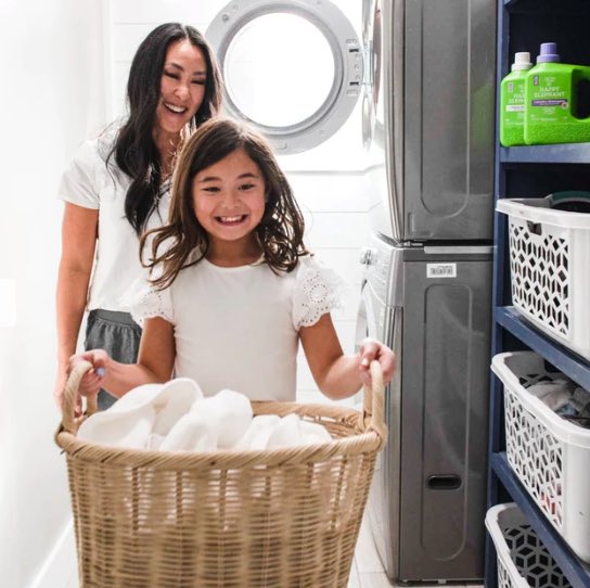 Laundry time just got cuter and more fun! 🧺⁣ ⁣Turning chores into quality time with your little helper while being earth-friendly. 🙌💕