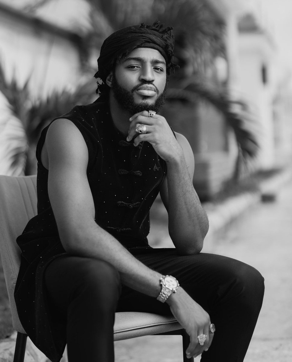 simplyletea's tweet photo. My fave y'all 🥰❤️❤️❤️
MAN LIKE KHALID 
#BBNaijaReunion https://t.co/WnGgil9U6x