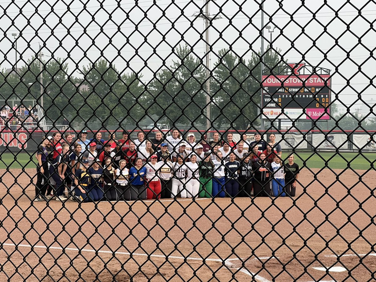 LHSSoftball13's tweet photo. Just getting underway at YSN! Good luck Addy! https://t.co/SaJFOJTdJK