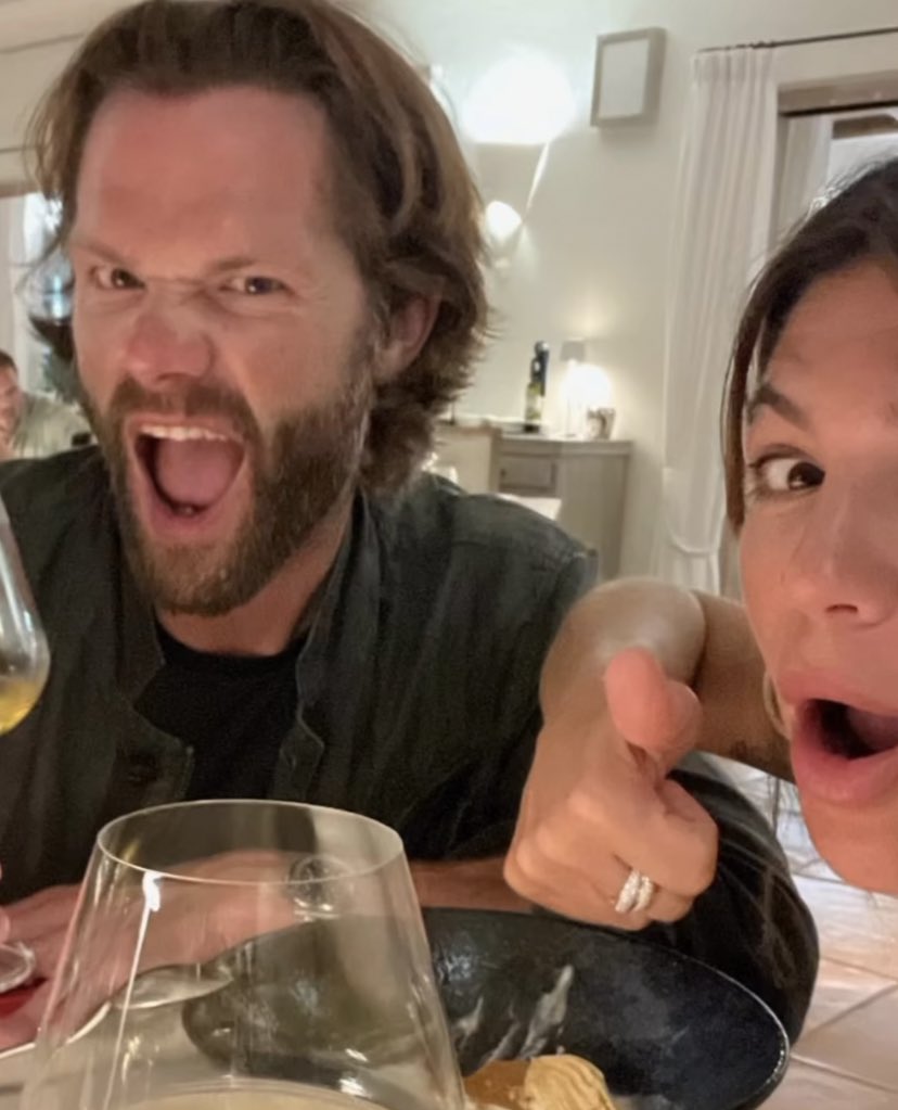 Ah man they’re so so cute. And also having the best time. ☺️

#JaredPadalecki